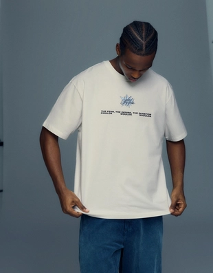 Футболка с короткими рукавами и принтом- Заказать в России