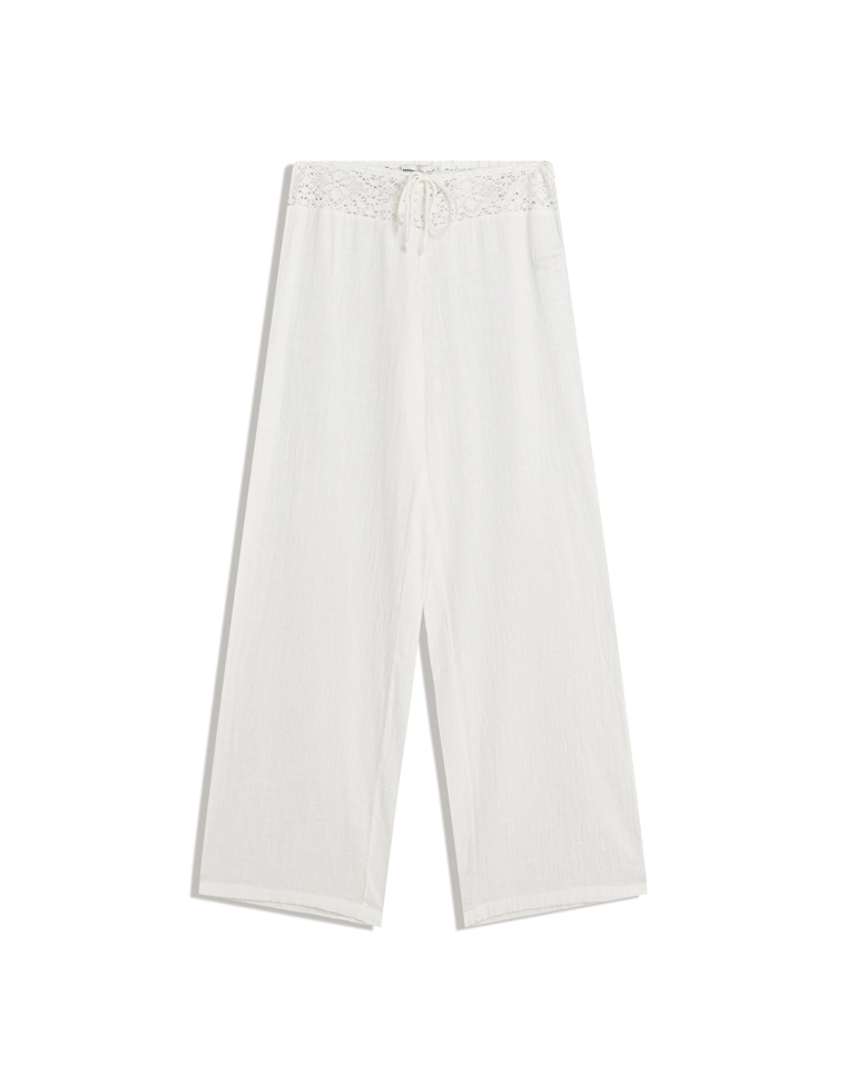 Брюки с поясом из кружева кроше