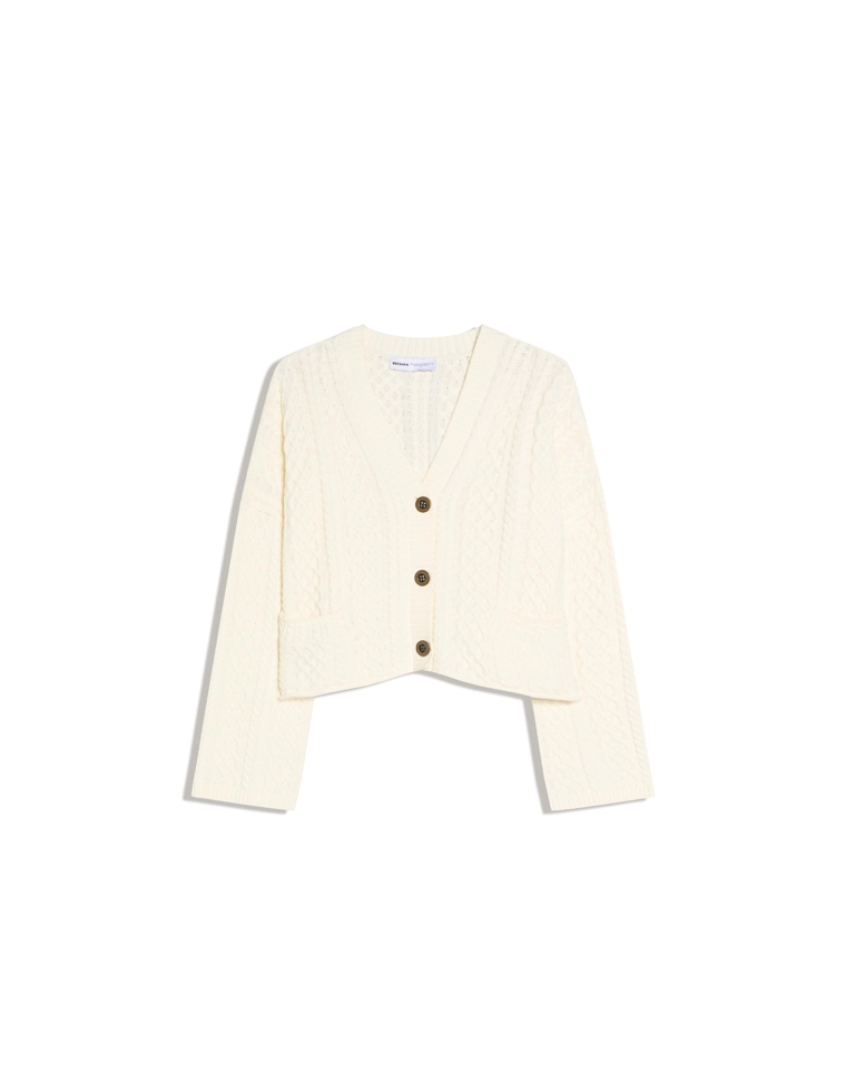 Кардиган в стиле рустик с косами