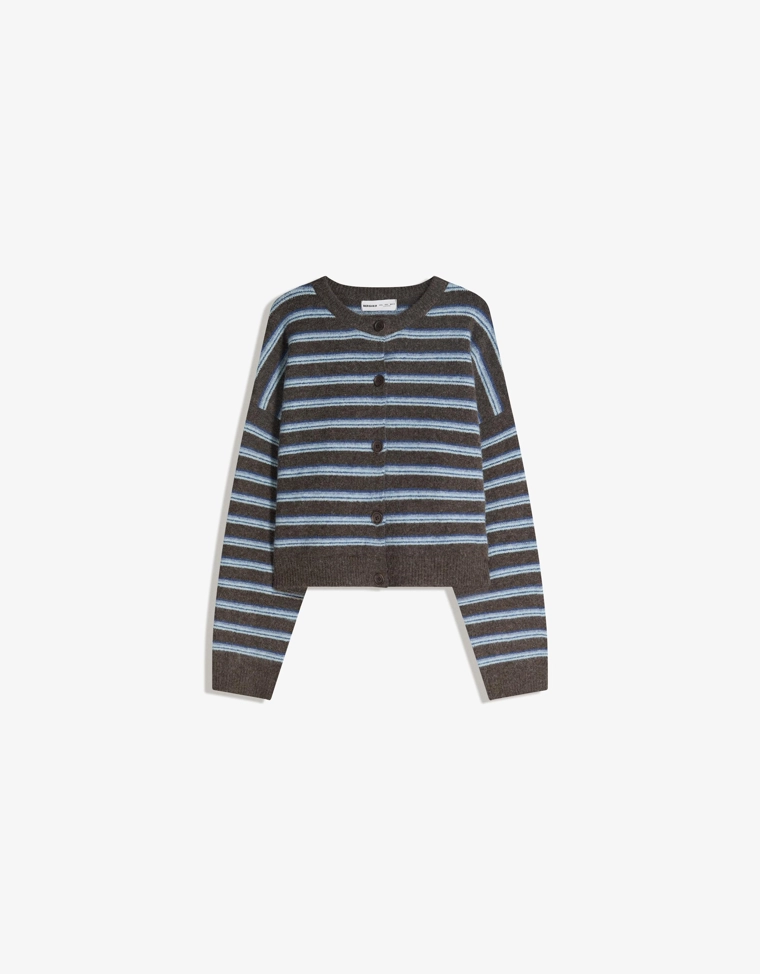 Кардиган в полоску на пуговицах