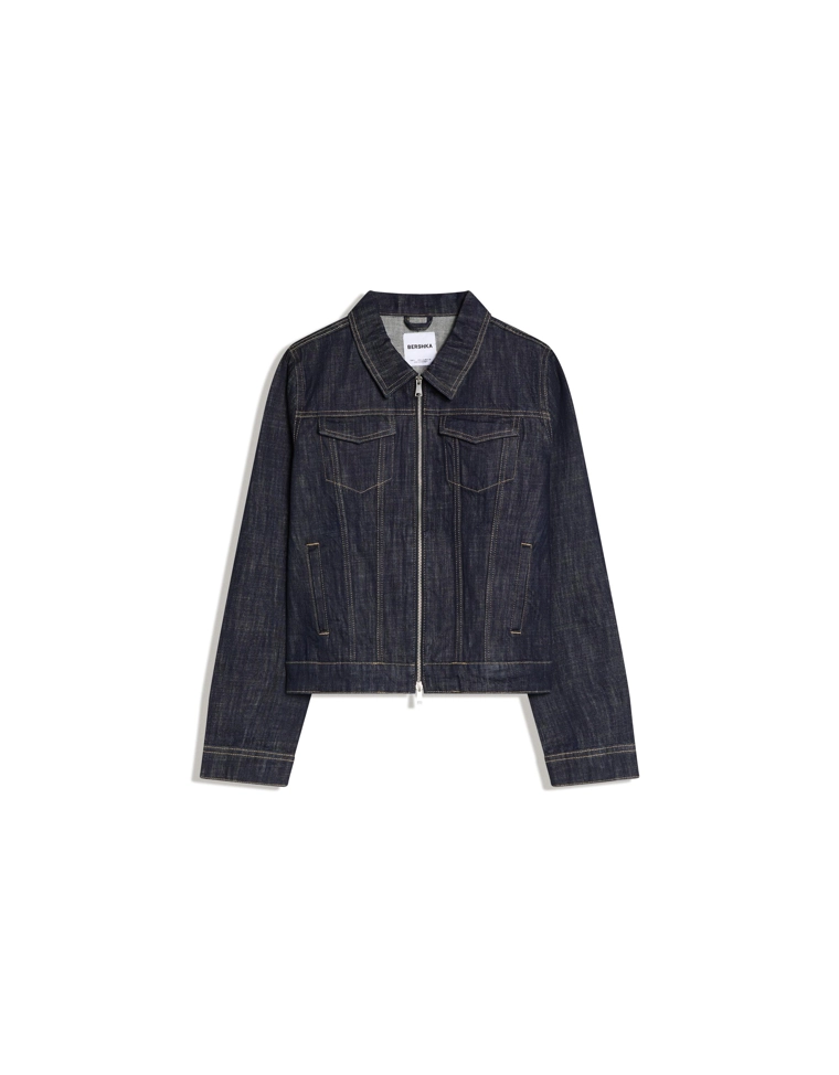 Джинсовая куртка на молнии