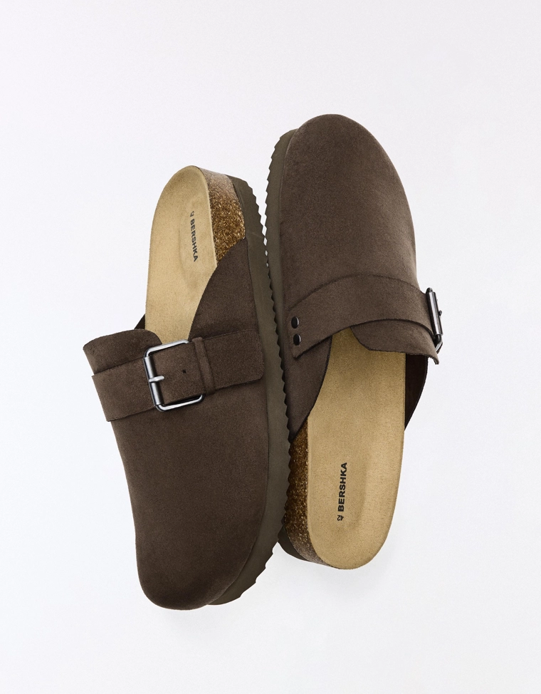 Сабо с пряжкой