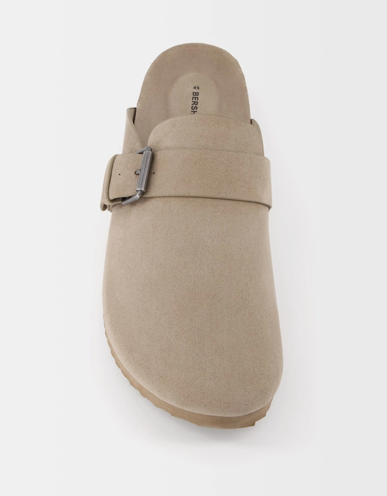 Сабо с деталями пряжки