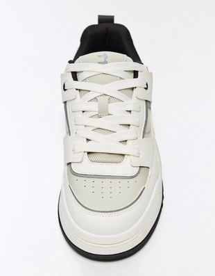 Кроссовки с объемными элементами- Заказать в России