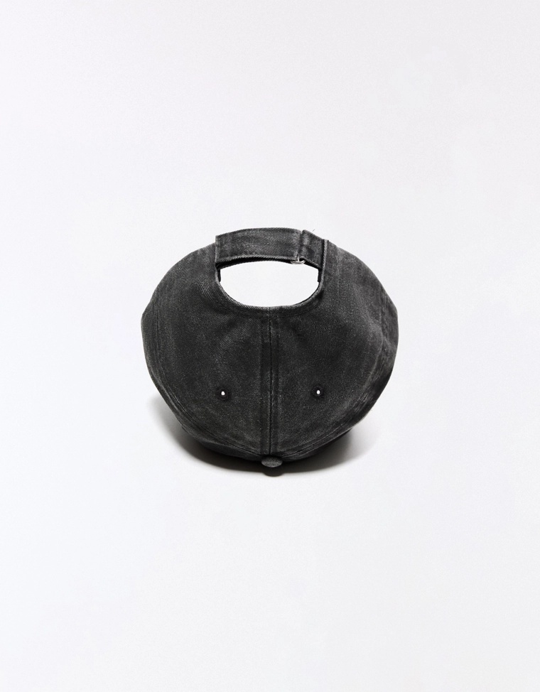 Кепка с вышивкой