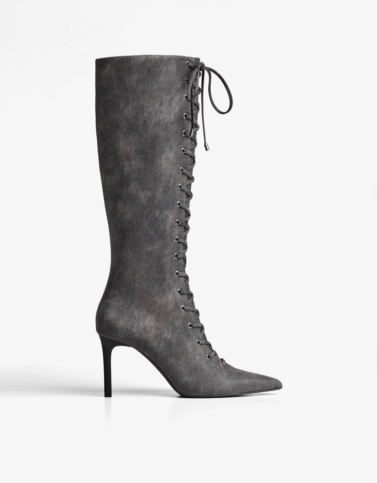 Lace-up heeled boots