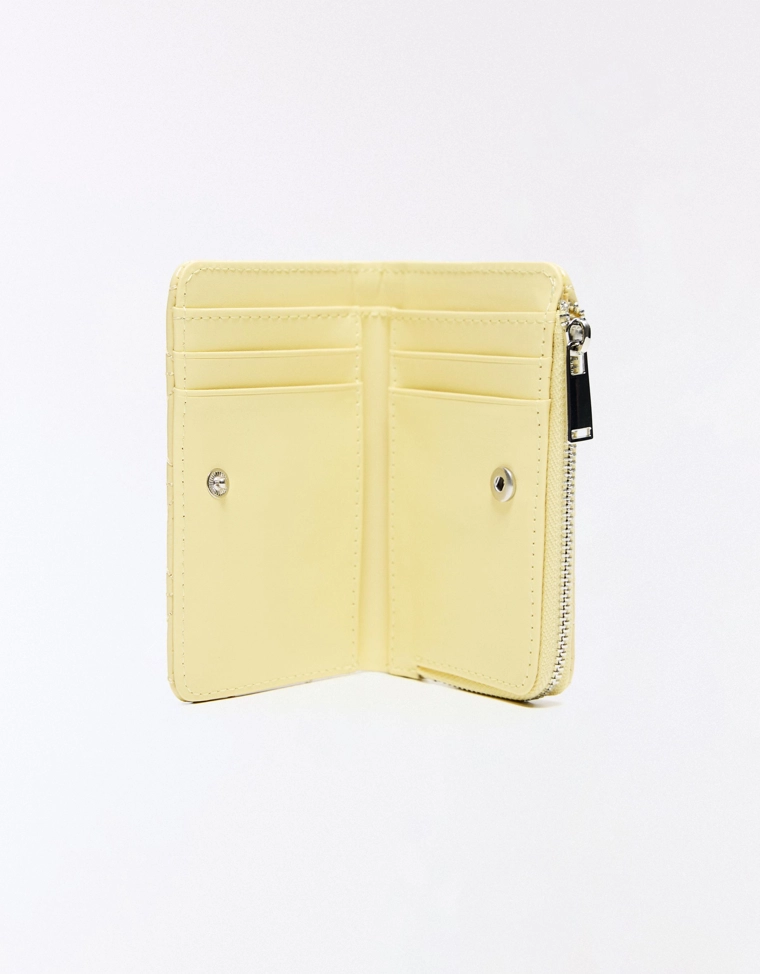 Кошелек из лакированной кожи