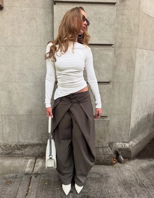 Футболка асимметричного кроя с длинным рукавом- Заказать в России