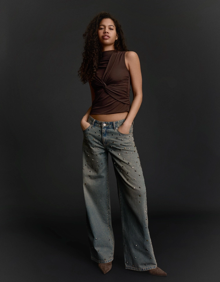 Топ из полупрозрачной ткани без рукавов