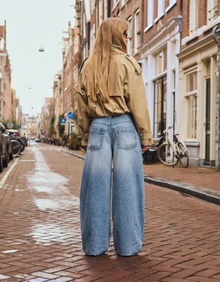 Укороченный тренч с рукавами-фонариками- Заказать в России