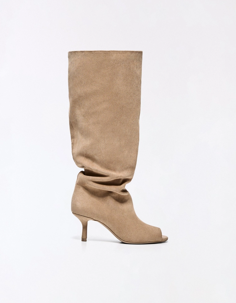 Split kitten heel boots