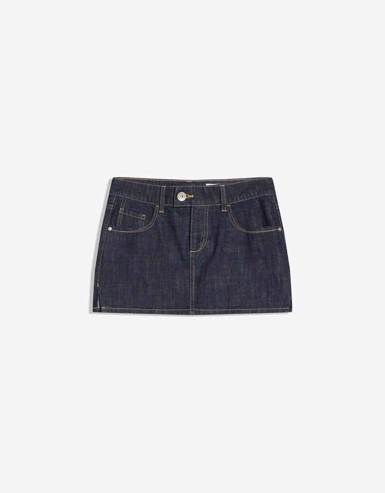 Джинсовая мини-юбка с вышивкой