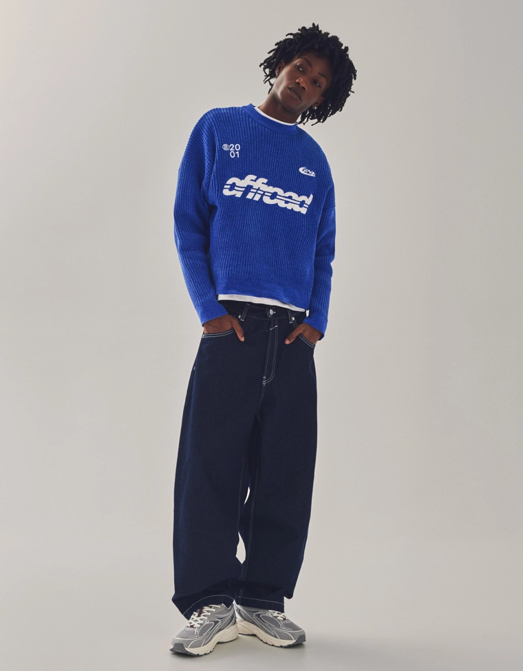 Спортивная обувь из нескольких материалов