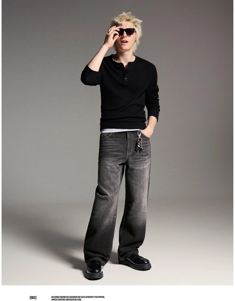 Джинсы объемного свободного кроя