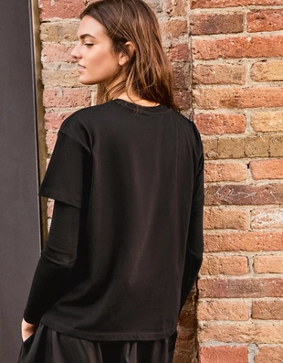 Футболка LISA SPEEDI с короткими рукавами и принтом- Заказать в России