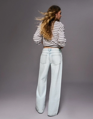 Джинсы свободного кроя со средней посадкой- Заказать в России