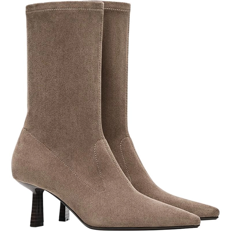 Fitted kitten heel ankle boots