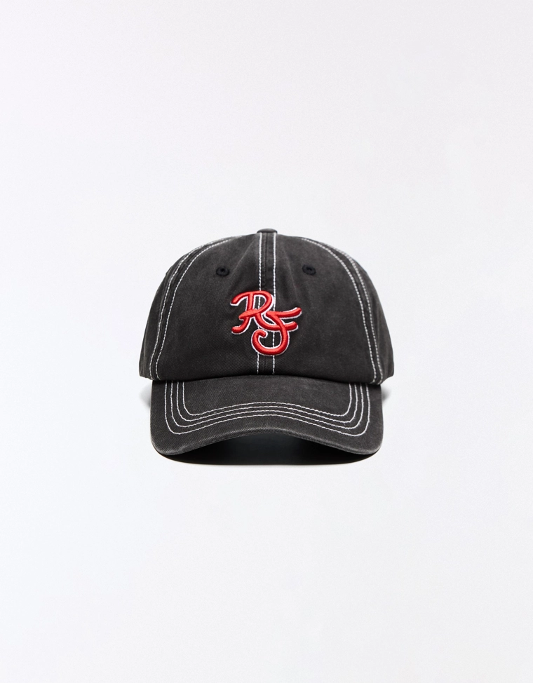 Кепка с вышивкой