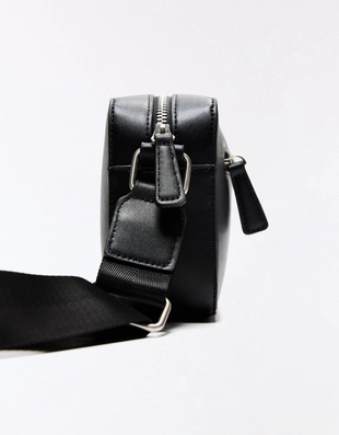 Базовая сумка с ремнем через плечо и карманом- Заказать в России