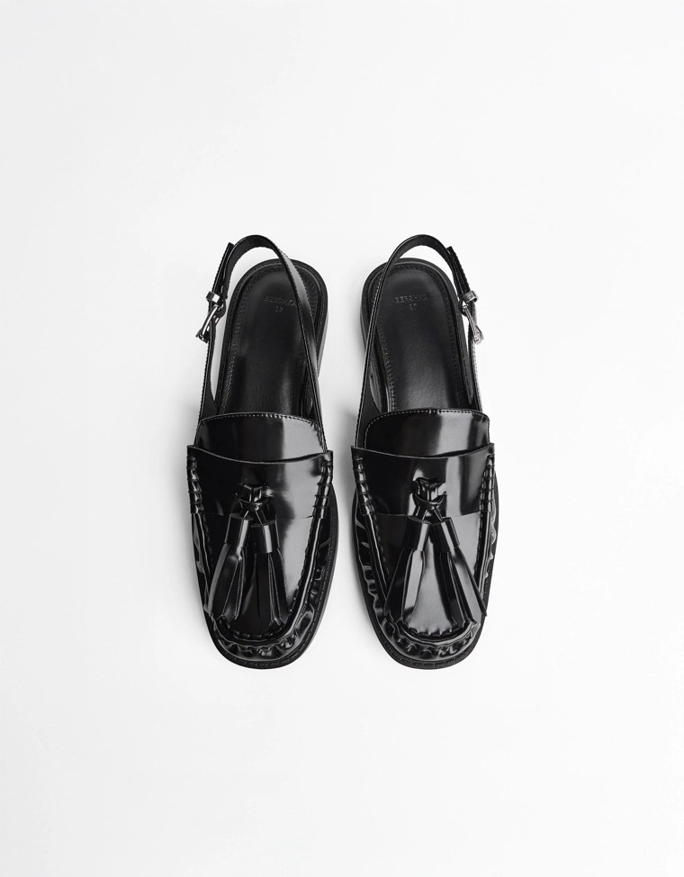 Лоферы с кисточками