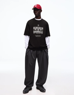 Футболка с короткими рукавами с принтом THE MET- Заказать в России