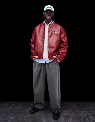 Куртка-бомбер из искусственной кожи с принтом- Заказать в России