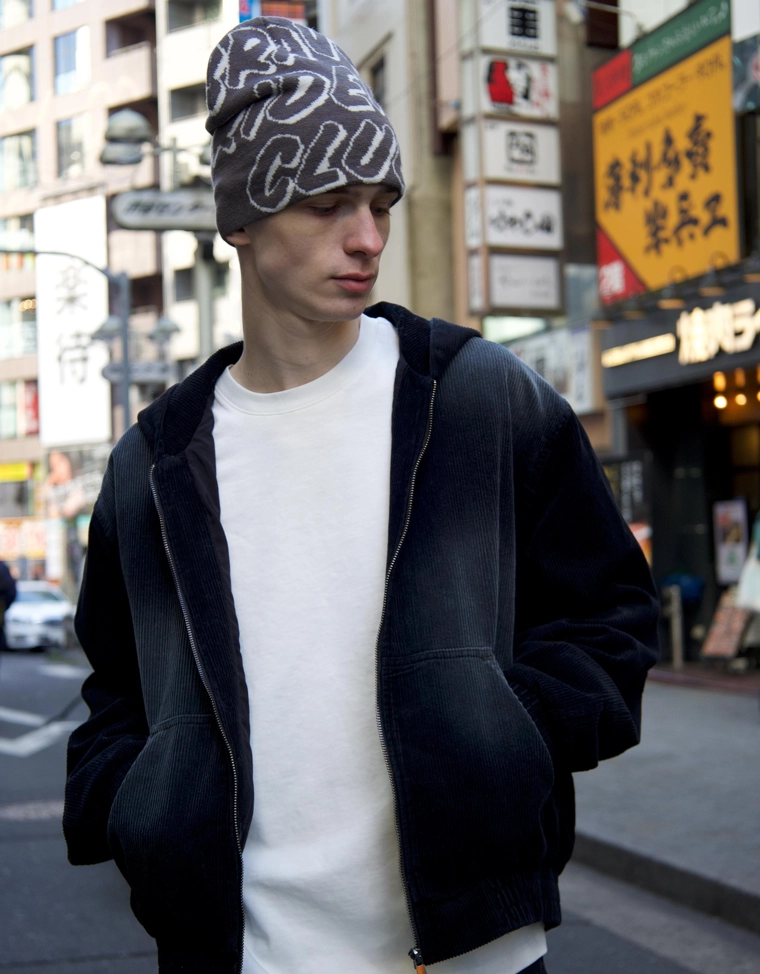 Куртка геометрического кроя из вельвета с капюшоном