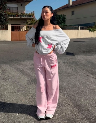 Брюки из мягкой ткани свободного кроя с принтом- Заказать в России