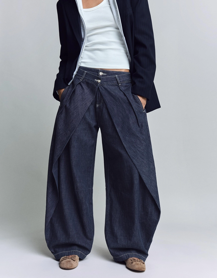 Джинсы-бананы