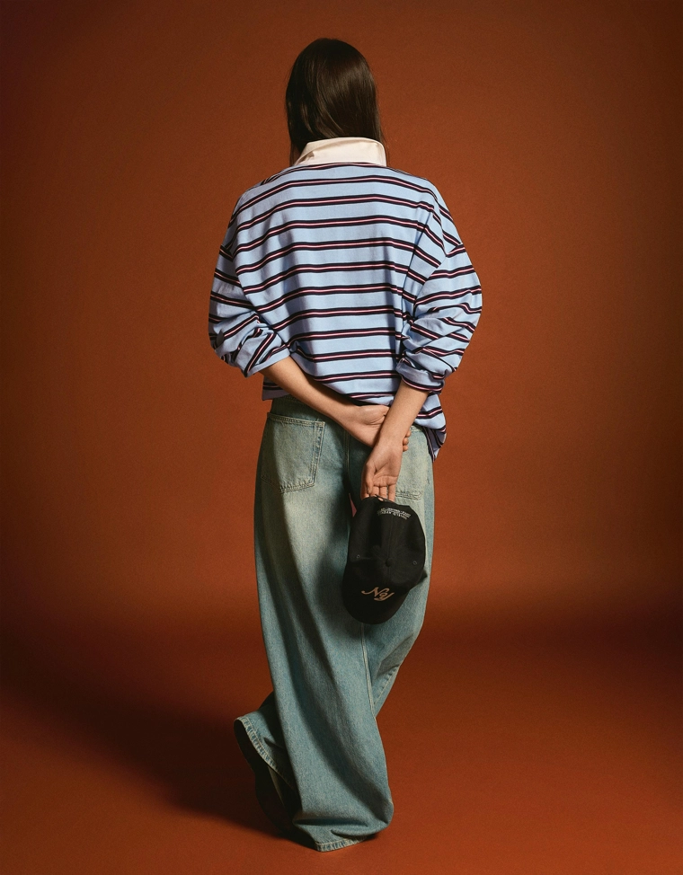 Футболка с воротником поло, длинными рукавами и принтом