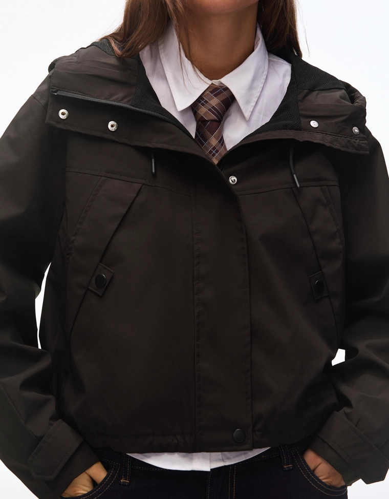 Technical jacket with water-resistant & winter-resistant hood