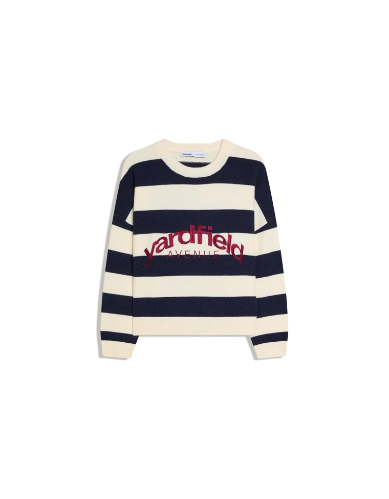 Свитер в полоску с круглым вырезом и вышивкой