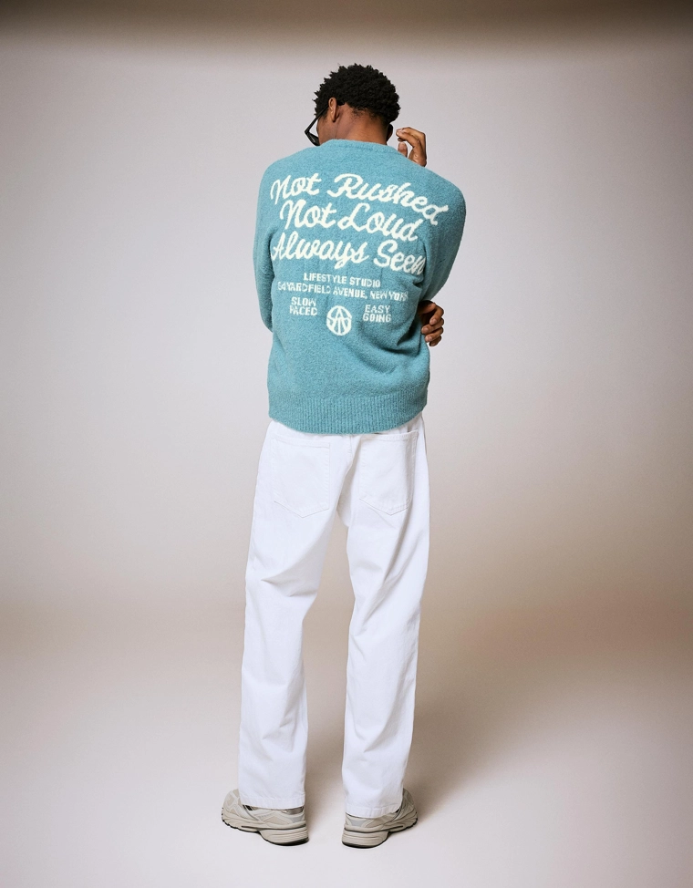 Свитер с круглым вырезом и принтом