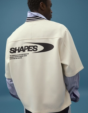 Рубашка геометрического кроя с короткими рукавами и принтом- Заказать в России