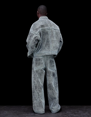 Джинсы свободного кроя с текстурой- Заказать в России