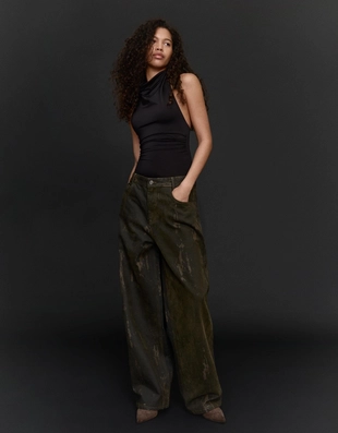 Боди с горловиной халтер и сборками- Заказать в России