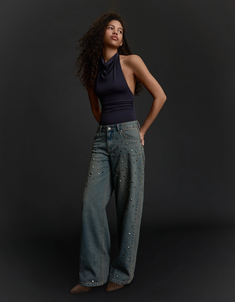 Боди с горловиной халтер и сборками