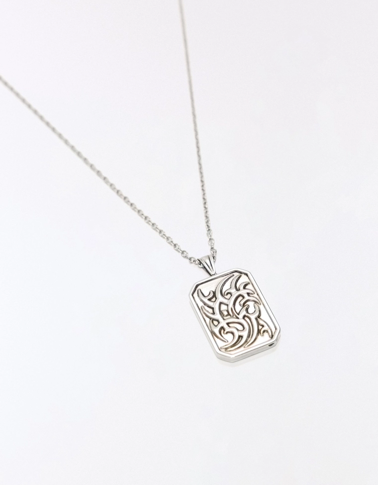 Стальное ожерелье с подвеской