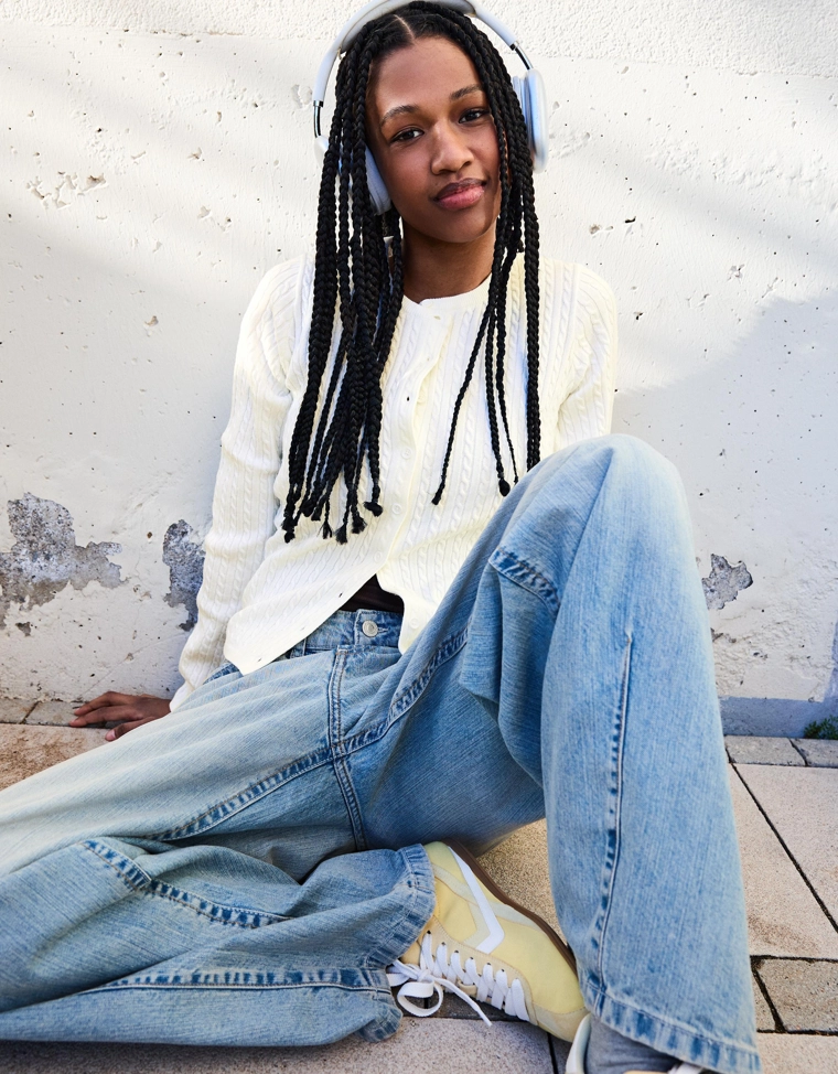 Кардиган на пуговицах с косами