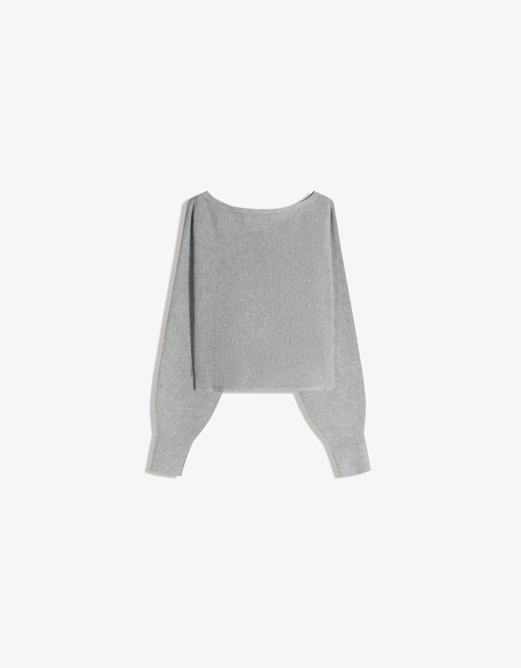 Свитер с вырезом «лодочка» и узором «косы»