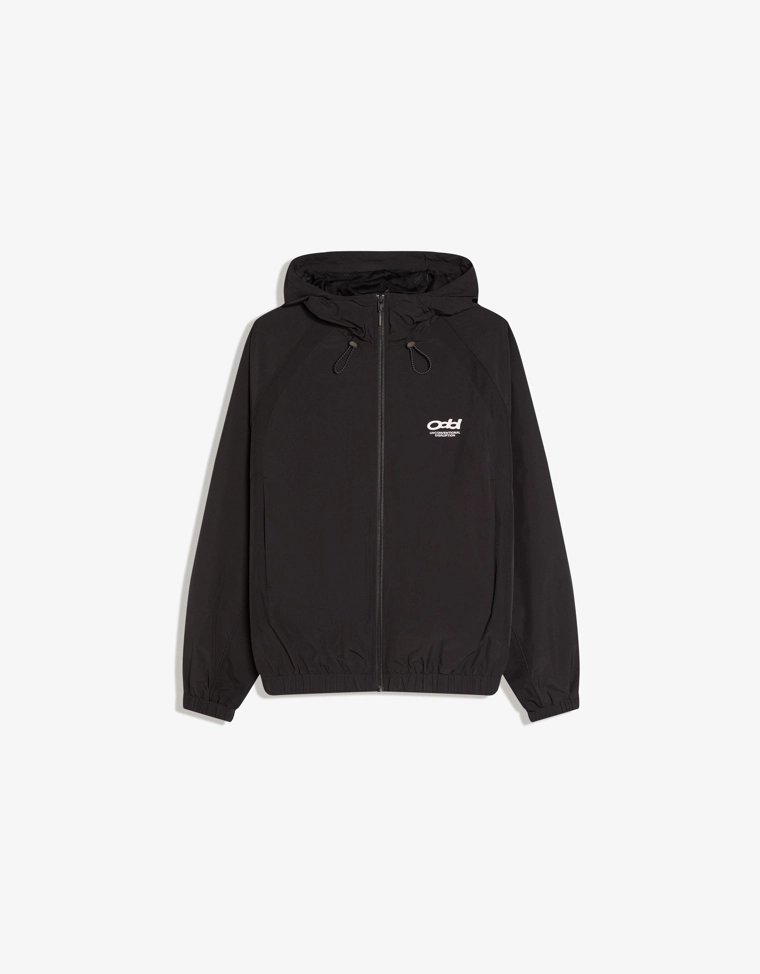 Куртка из высокотехнологичной ткани с капюшоном