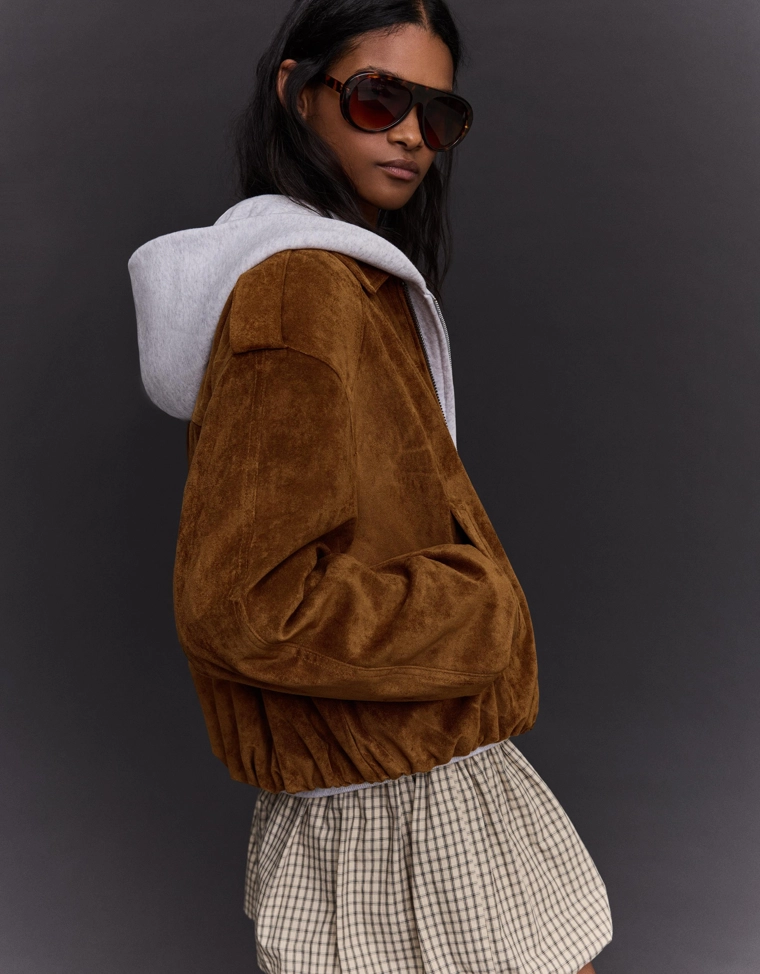 Куртка из искусственной замши с рукавами-фонариками