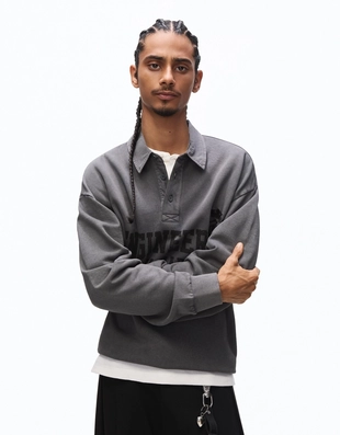 Свитер с воротником поло и принтом- Заказать в России