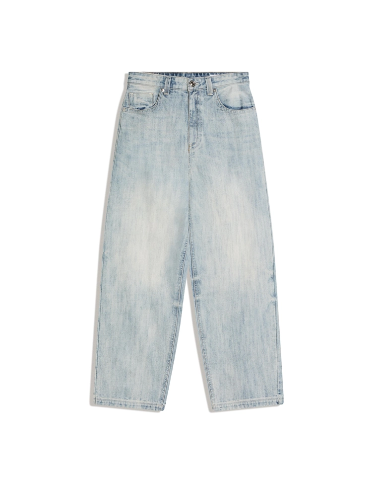 Джинсы очень свободного кроя с вышивкой