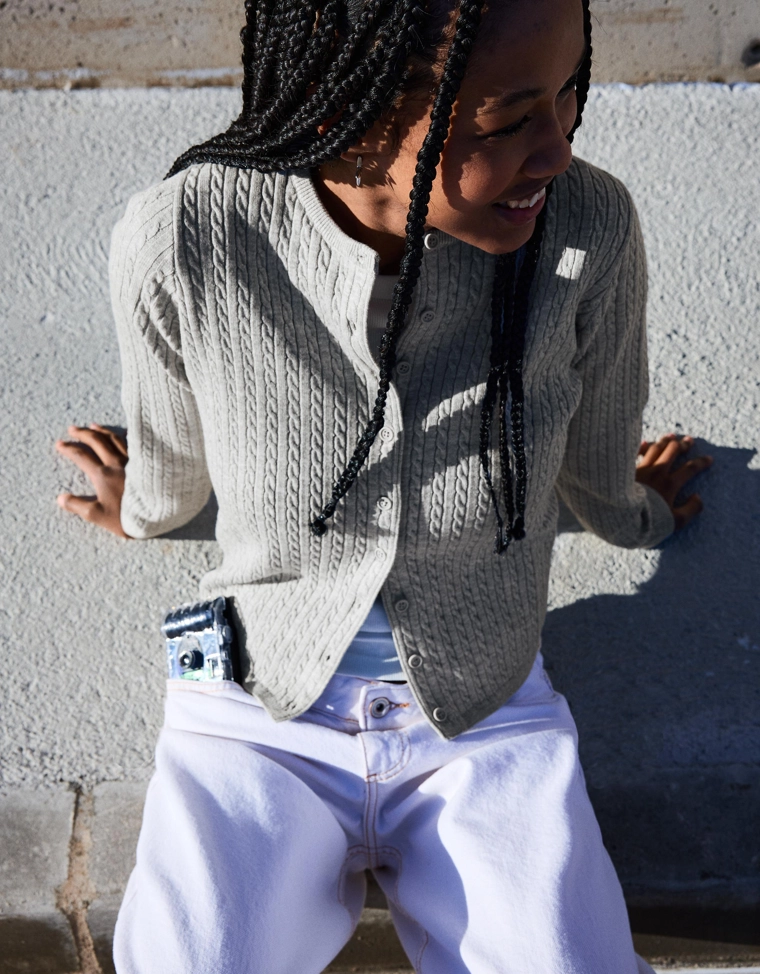 Кардиган на пуговицах с косами