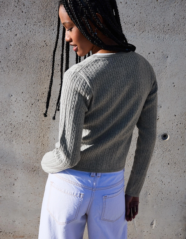 Кардиган на пуговицах с косами