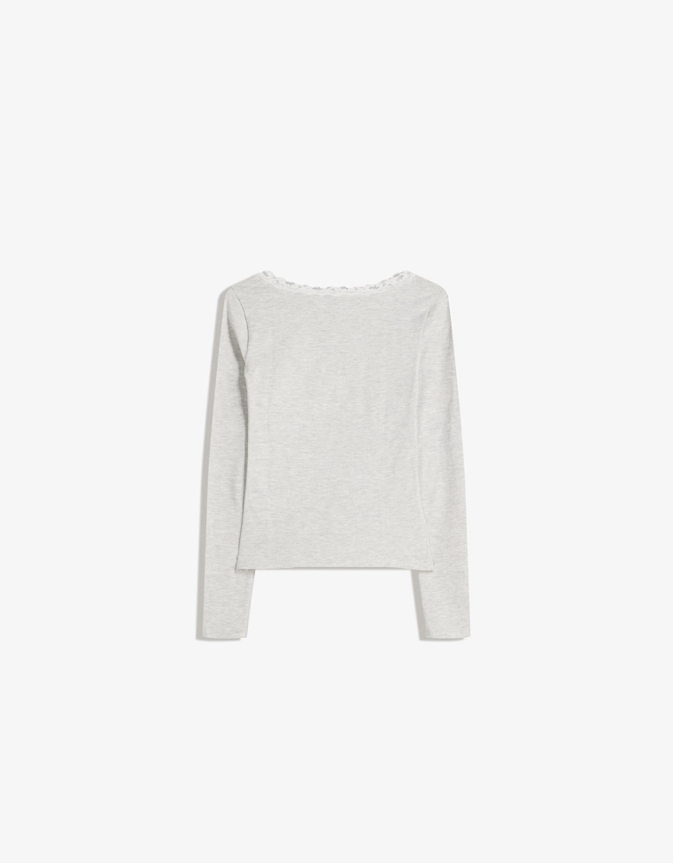 Лонгслив с кружевной отделкой