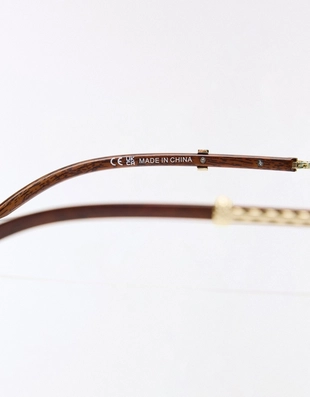 Солнцезащитные очки с дужками под дерево- Заказать в России