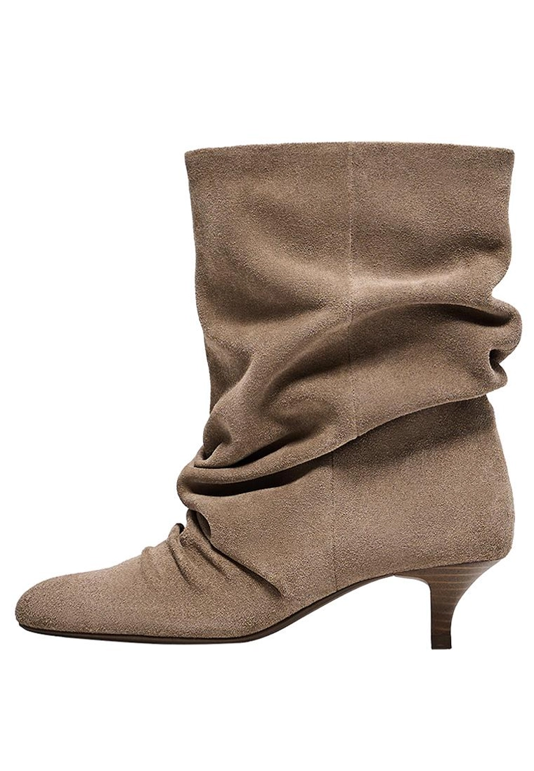 Кожаные ботильоны на каблуке