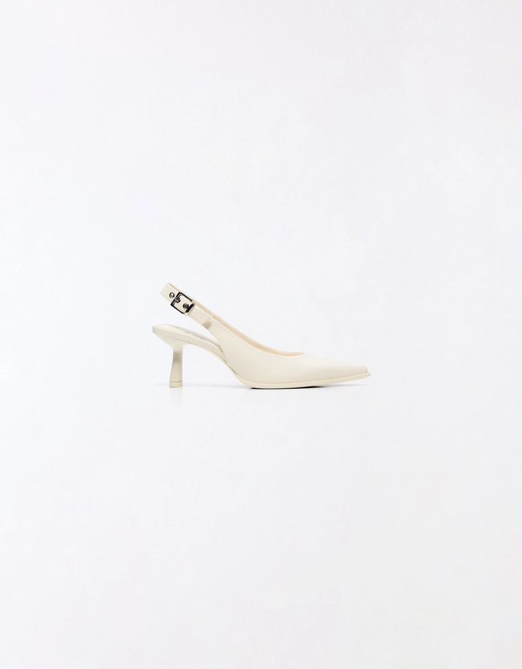 Туфли на среднем тонком каблуке с открытой пяткой